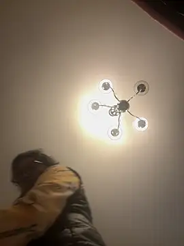 honey kendalll online show from March 7, 2026, 5:43 pm