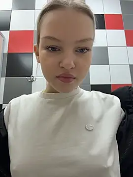 AshleyMur online show from March 14, 2026, 5:57 am