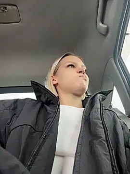 AshleyMur online show from April 21, 2026, 5:25 am