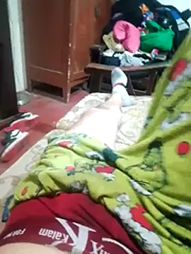 Snapshot of Leosexx chatting on February 18, 2026, 7:48 am Leosexx online show from February 18, 2026, 7:48 am