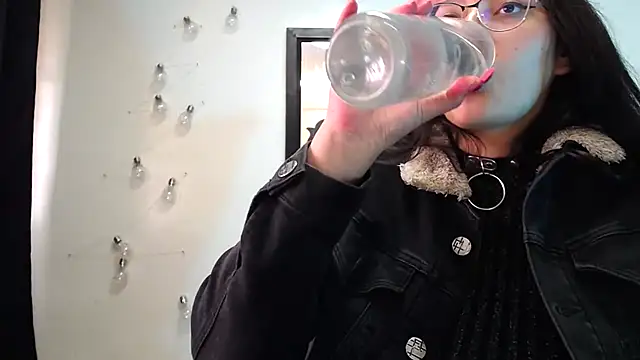 abril onnel online show from January 23, 2025, 8:56 pm