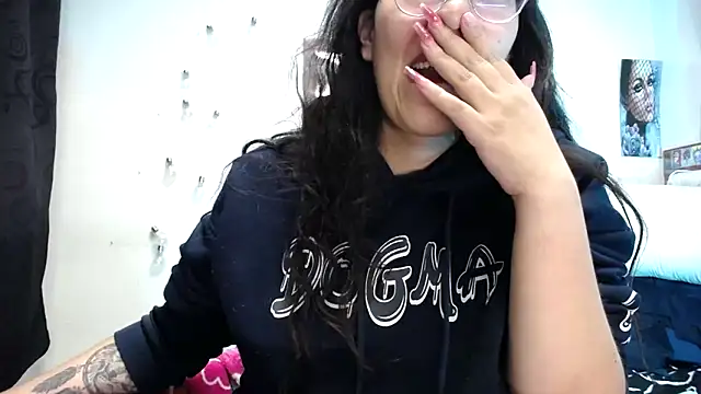 abril onnel online show from February 5, 2025, 12:20 am