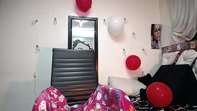 abril onnel online show from February 19, 2025, 12:03 am