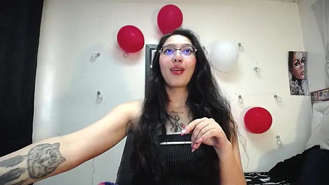 abril onnel online show from February 21, 2025, 3:54 pm