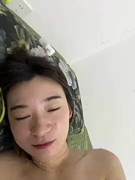 Snapshot of Xiaojuzi- chatting on July 1, 2026, 1:45 pm Xiaojuzi- online show from July 1, 2026, 1:45 pm