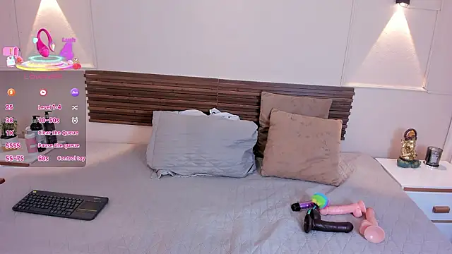 mia gold  online show from March 25, 2026, 7:09 pm