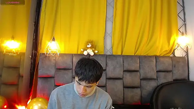 Snapshot of Maik_Russo chatting on February 15, 2026, 11:45 pm Maik Russo online show from February 15, 2026, 11:45 pm