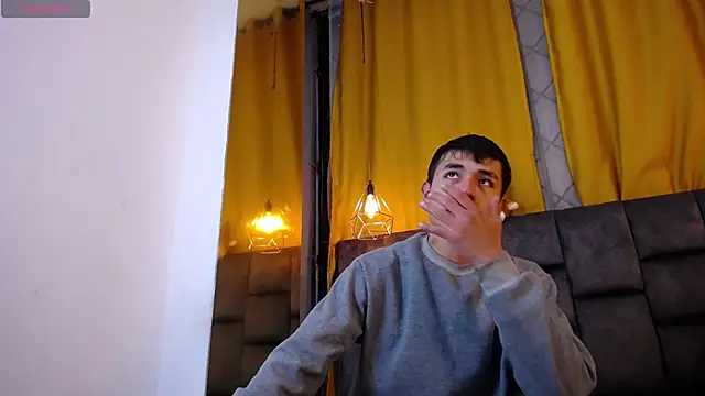 Snapshot of Maik_Russo chatting on February 16, 2026, 12:01 pm Maik Russo online show from February 16, 2026, 12:01 pm