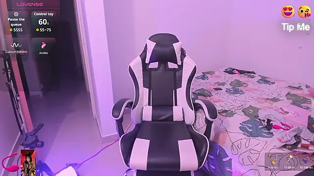 sofiiamillerr online show from February 5, 2026, 11:42 pm