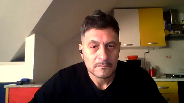 Snapshot of colosone chatting on January 13, 2026, 7:46 am colosone online show from January 13, 2026, 7:46 am