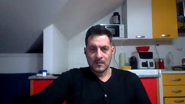 Snapshot of colosone chatting on February 3, 2026, 6:51 am colosone online show from February 3, 2026, 6:51 am