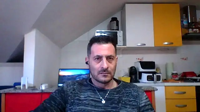 Snapshot of colosone chatting on February 25, 2026, 11:31 am colosone online show from February 25, 2026, 11:31 am