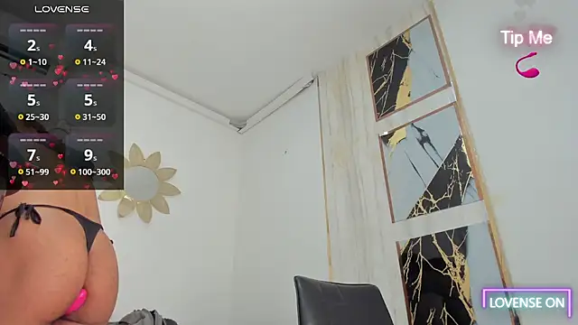 Snapshot of thamara-thompson chatting on June 5, 2026, 2:12 pm thamara-thompson online show from June 5, 2026, 2:12 pm