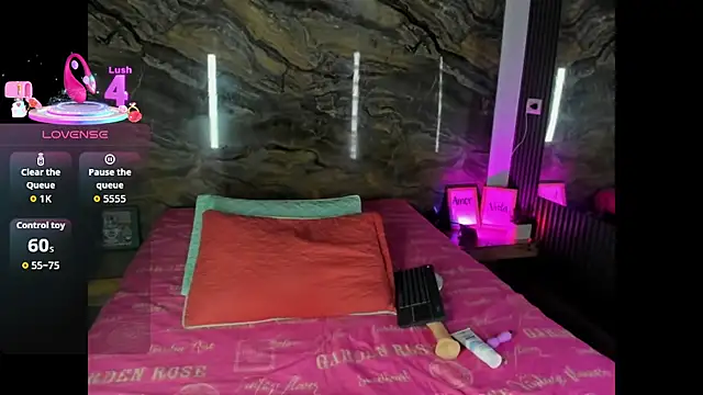 Skarleth queen online show from February 14, 2026, 4:09 am