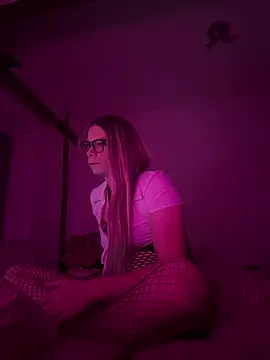 Sissy celina1 online show from March 6, 2026, 7:32 pm