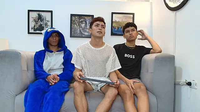 AVENGER BOYS2026 online show from January 12, 2026, 1:44 am