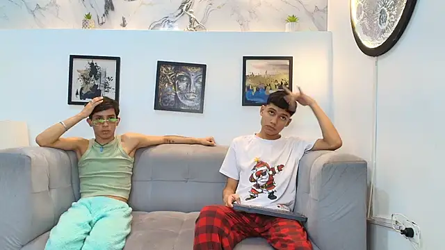 AVENGER BOYS2026 online show from February 3, 2026, 1:26 am