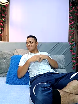 Snapshot of studentdeivy_ chatting on January 13, 2026, 10:53 am studentdeivy online show from January 13, 2026, 10:53 am