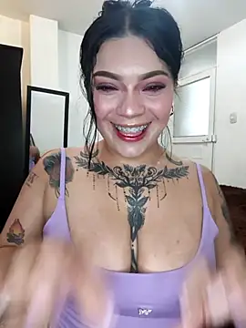 Snapshot of brenda_palacio chatting on February 18, 2026, 7:32 pm brenda palacio online show from February 18, 2026, 7:32 pm