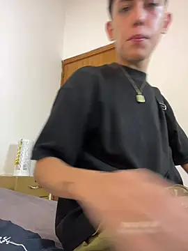 Iamcami  online show from February 16, 2026, 7:21 pm