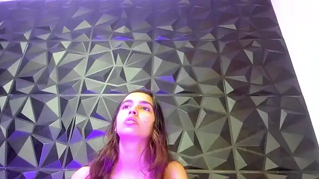 Sarah sumemers online show from February 3, 2026, 7:52 pm