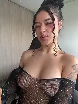 crystal dlun online show from February 12, 2026, 2:34 pm