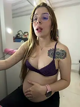 NatalyPinky online show from June 26, 2026, 10:03 pm