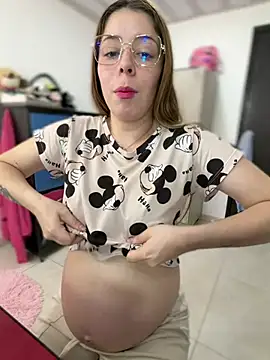 NatalyPinky online show from July 10, 2026, 8:33 pm