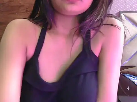 sweet riyaaa online show from July 10, 2026, 4:31 pm