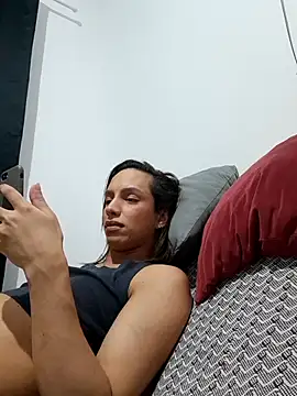 ofjuliaa online show from April 11, 2026, 6:18 am