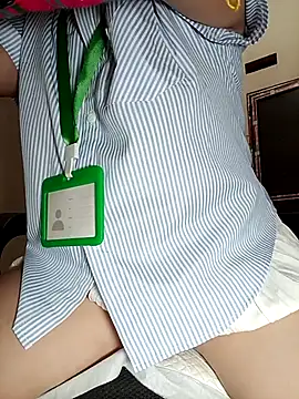 Lyna sexy24 online show from June 6, 2026, 9:08 pm