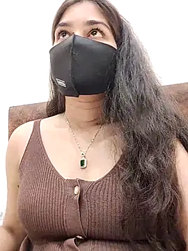babydoll7172 online show from May 7, 2026, 4:45 pm