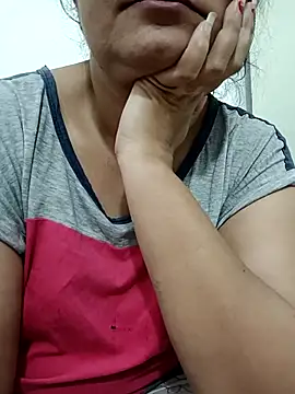 piryasharma005 online show from March 4, 2026, 10:10 am