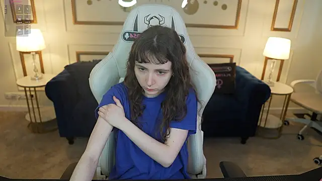 Orly flame online show from February 23, 2026, 12:02 pm