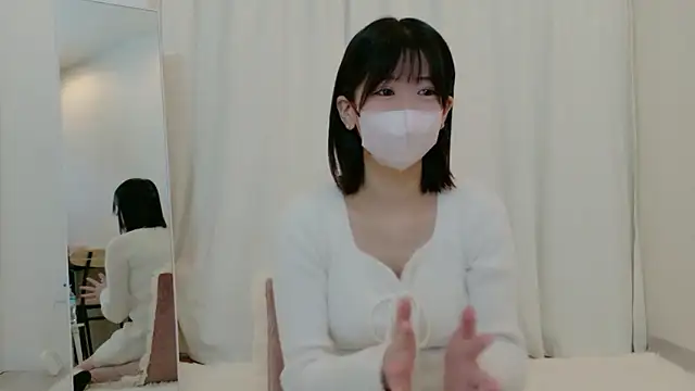 yuruchan  online show from February 14, 2026, 2:25 pm