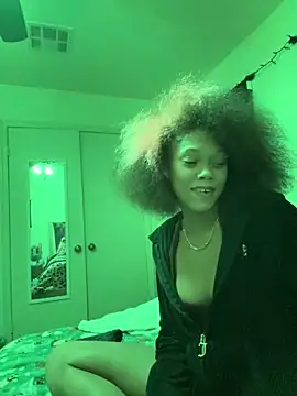 Tamiii420 online show from April 21, 2026, 2:15 am