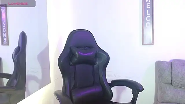 Angel adrien online show from March 9, 2026, 12:42 pm