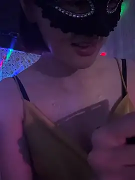 Lol-222 online show from April 13, 2026, 5:18 pm