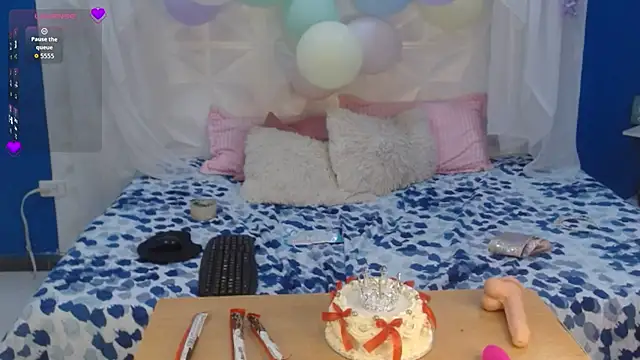 Snapshot of esmeralda_cuisman chatting on March 1, 2026, 11:56 am esmeralda cuisman online show from March 1, 2026, 11:56 am