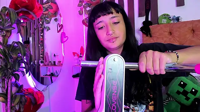 MeowMota  online show from March 10, 2026, 6:13 pm