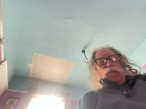 LickYourYoni online show from February 19, 2026, 8:38 pm