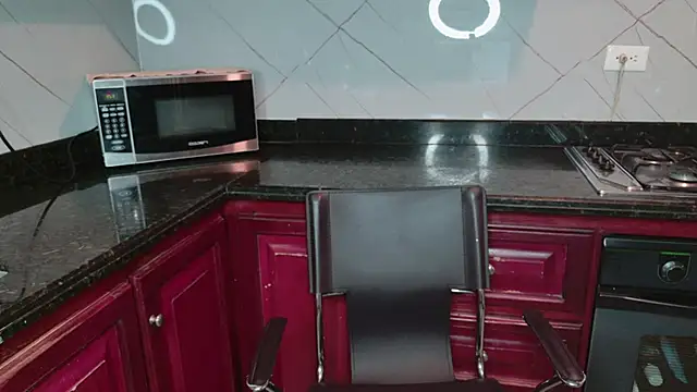 azul veraa online show from April 18, 2026, 12:20 pm