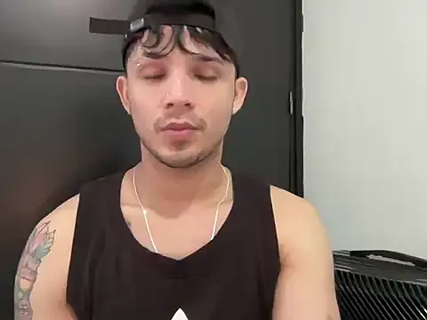 Snapshot of bigjacksonxh chatting on January 7, 2026, 9:39 pm bigjacksonxh online show from January 7, 2026, 9:39 pm