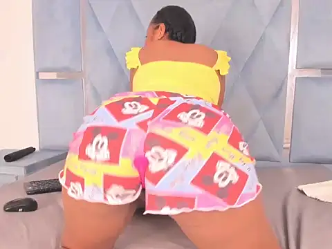 sweetdesireasm online show from January 11, 2026, 8:03 pm