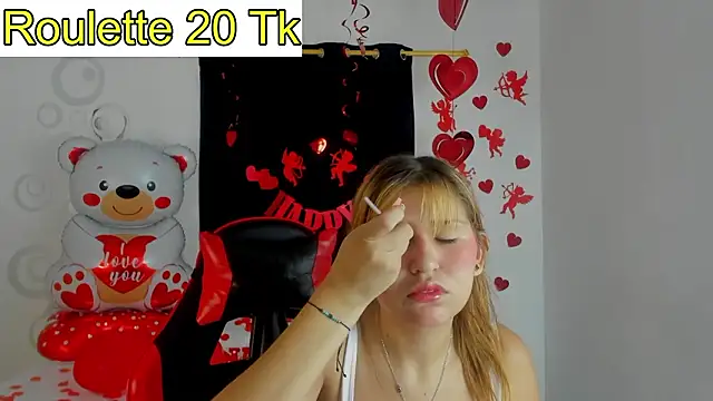 Snapshot of Bella_Blanca chatting on February 13, 2026, 12:12 pm Bella Blanca online show from February 13, 2026, 12:12 pm