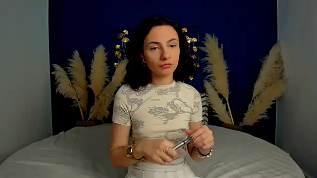 RIANA SI online show from March 18, 2026, 3:59 pm