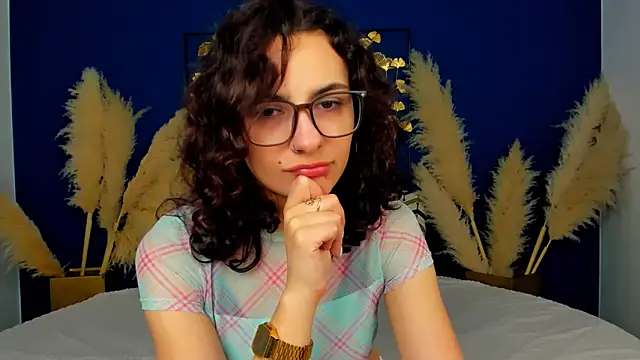 RIANA SI online show from March 28, 2026, 4:50 pm