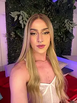 Snapshot of Alana_Stone chatting on January 14, 2026, 3:12 am Alana Stone online show from January 14, 2026, 3:12 am