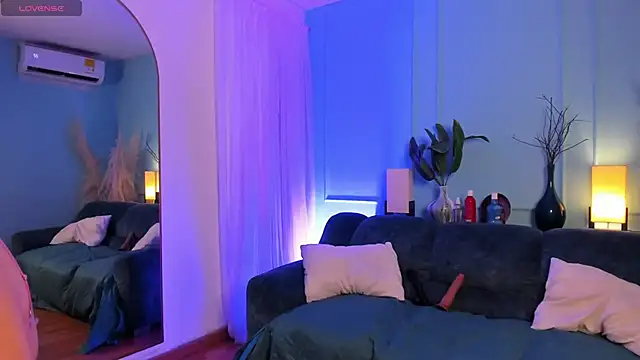 Nicki Ripperton online show from April 24, 2026, 4:15 am