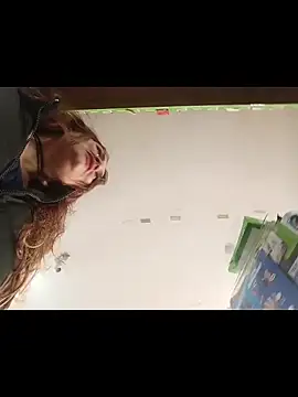 Alejandra N online show from April 21, 2026, 5:28 pm